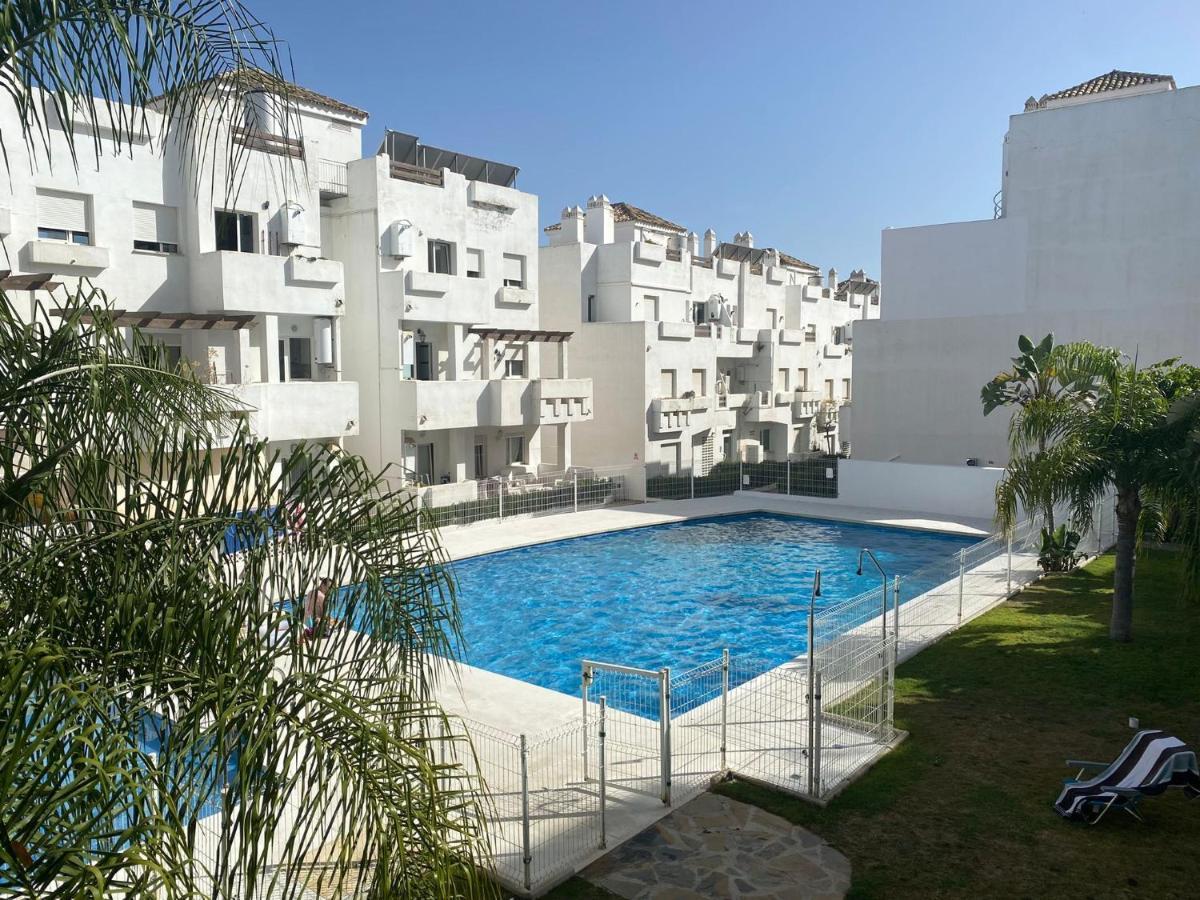 Penthouse Seaview And Golf Valle Romano Estepona Exteriör bild