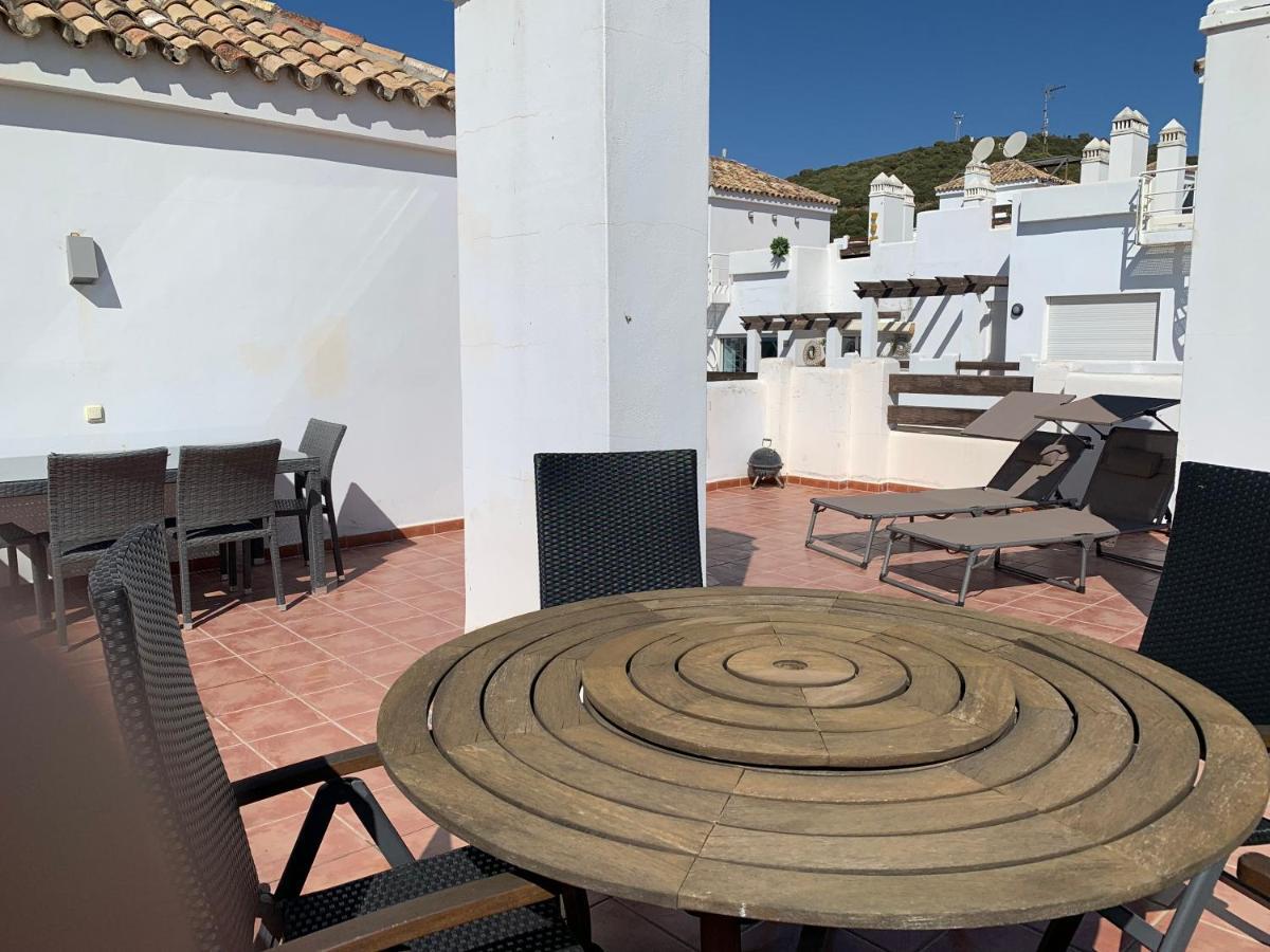 Penthouse Seaview And Golf Valle Romano Estepona Exteriör bild